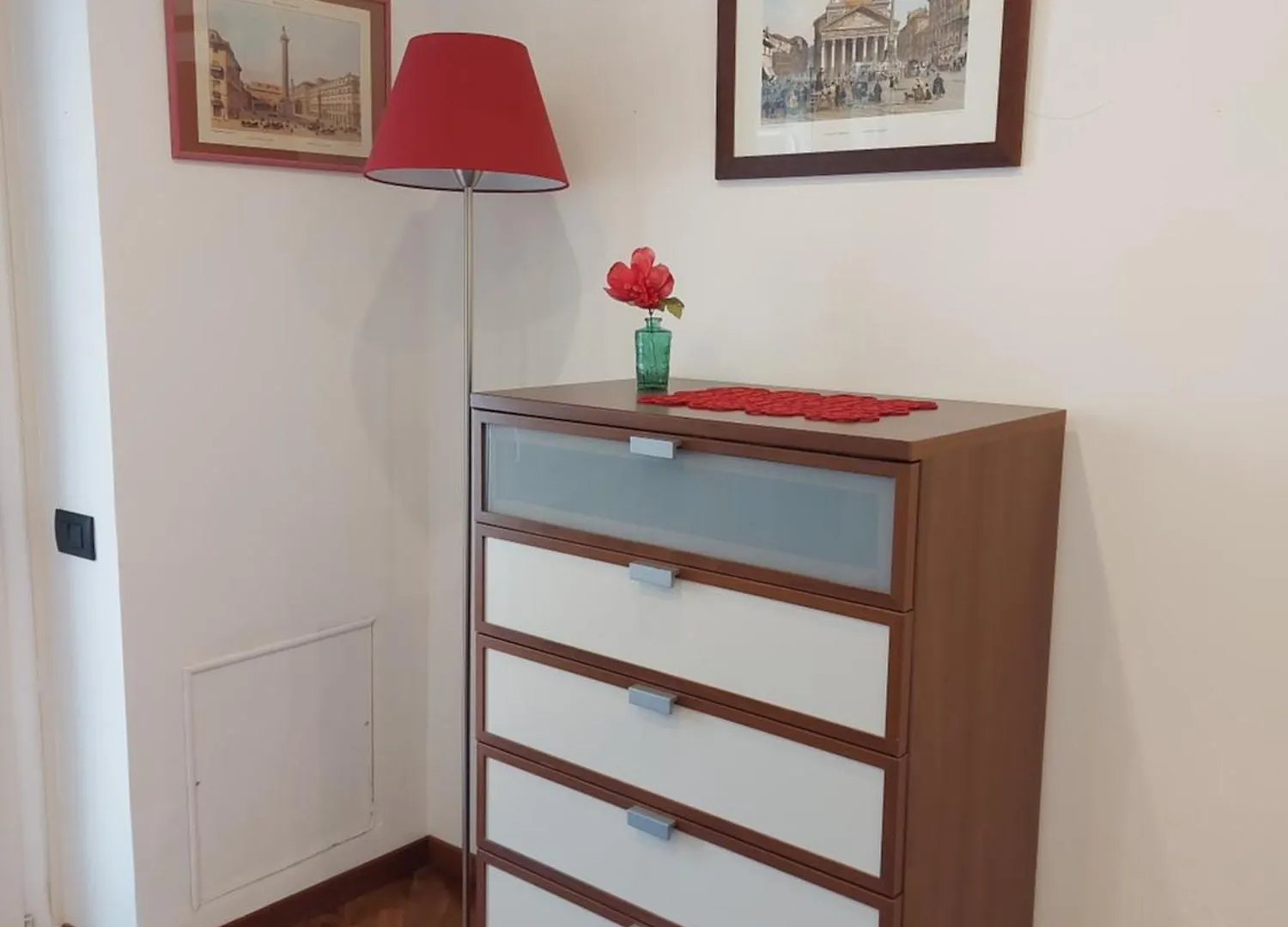 Vatican White Apartment Rom
