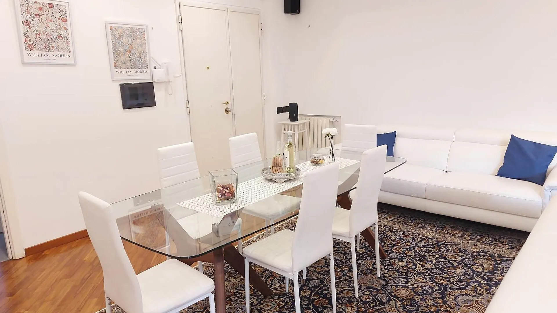 Vatican White Apartment Rom